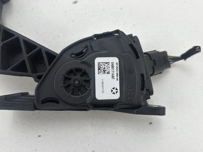 2014-2017 Maserati Ghibli Accelerator Gas Throttle Pedal Assembly 04861714AF OEM