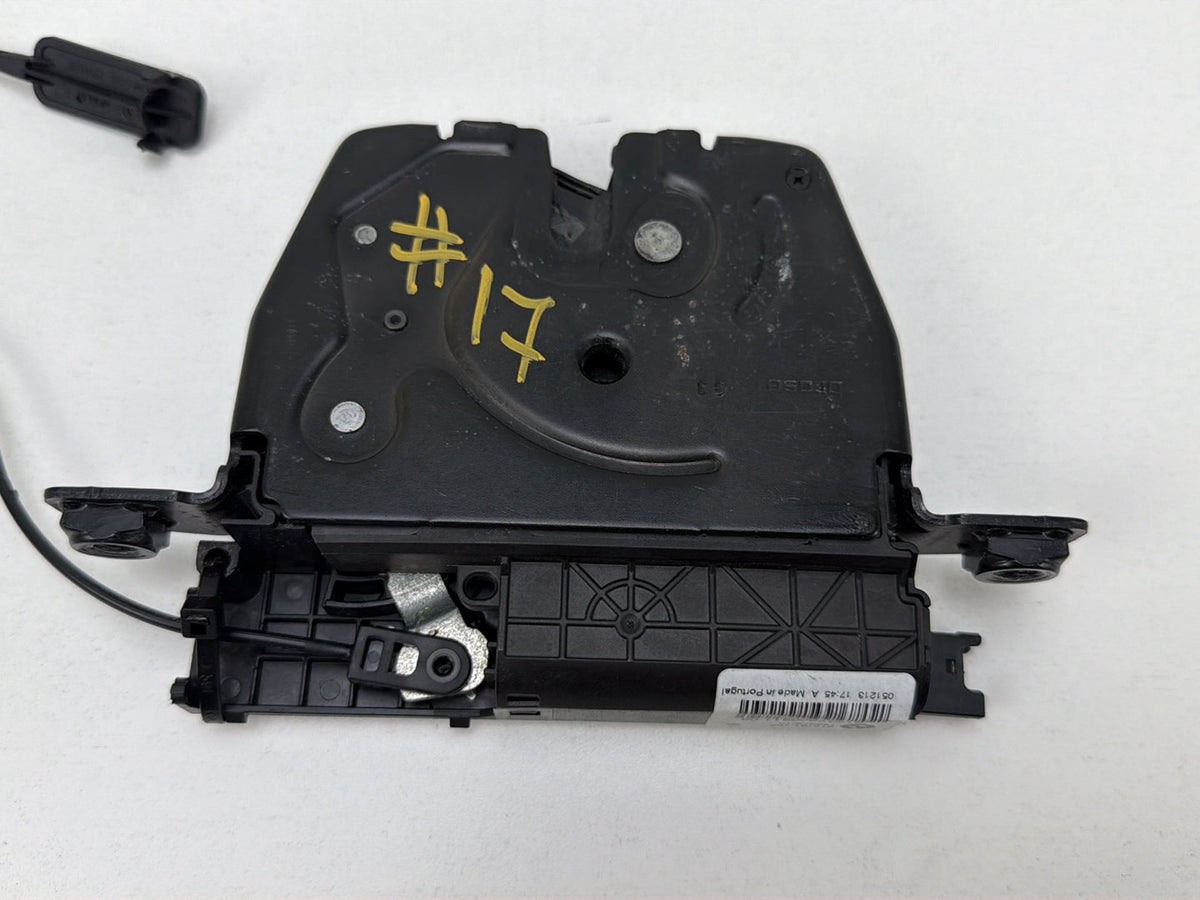 2012-2014 BMW X1 E84 Tailgate Boot Trunk Lock Latch 912781-106 OEM