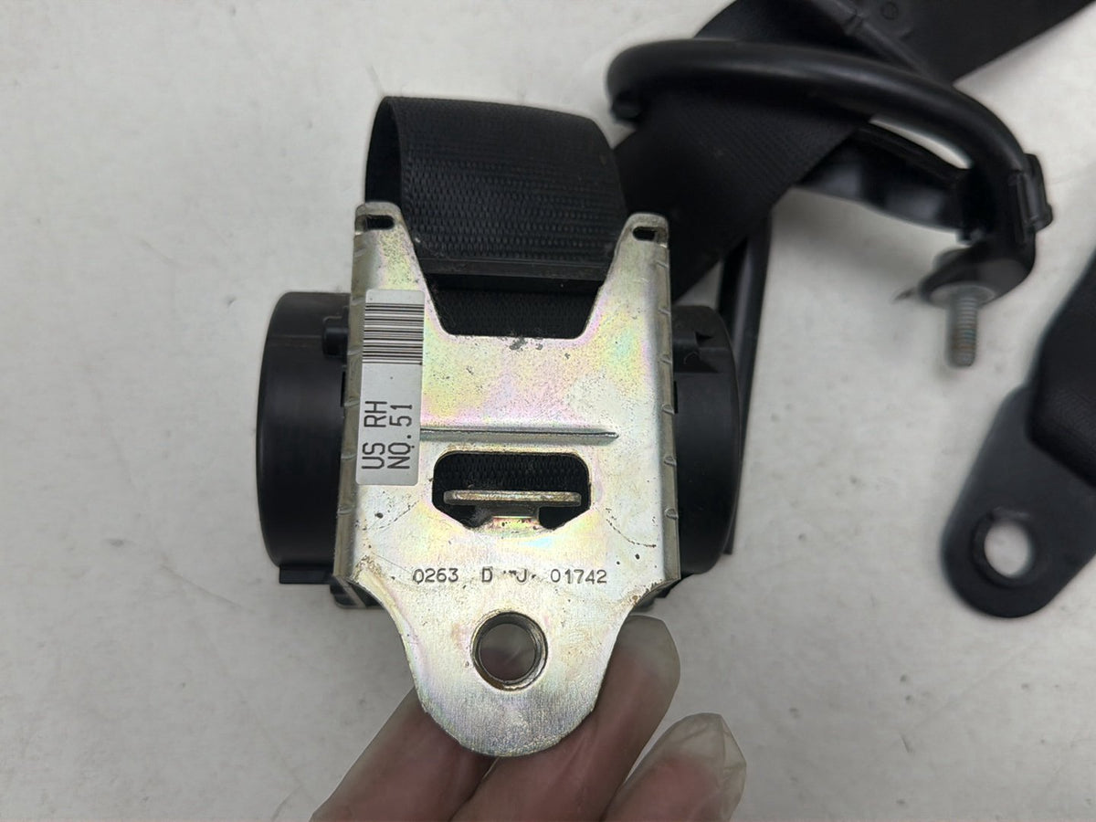 2007-2013 MINI Cooper S R56 Front Right Passenger Seat Belt Retractor OEM