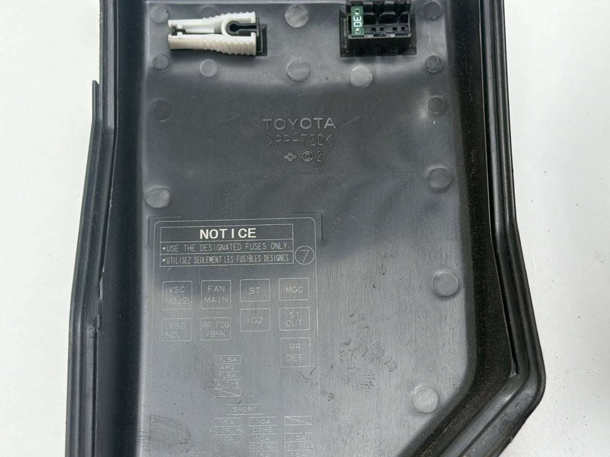 2007-2012 Lexus ES350 Under Hood Engine Room Fuse Box Relay Junction Block OEM