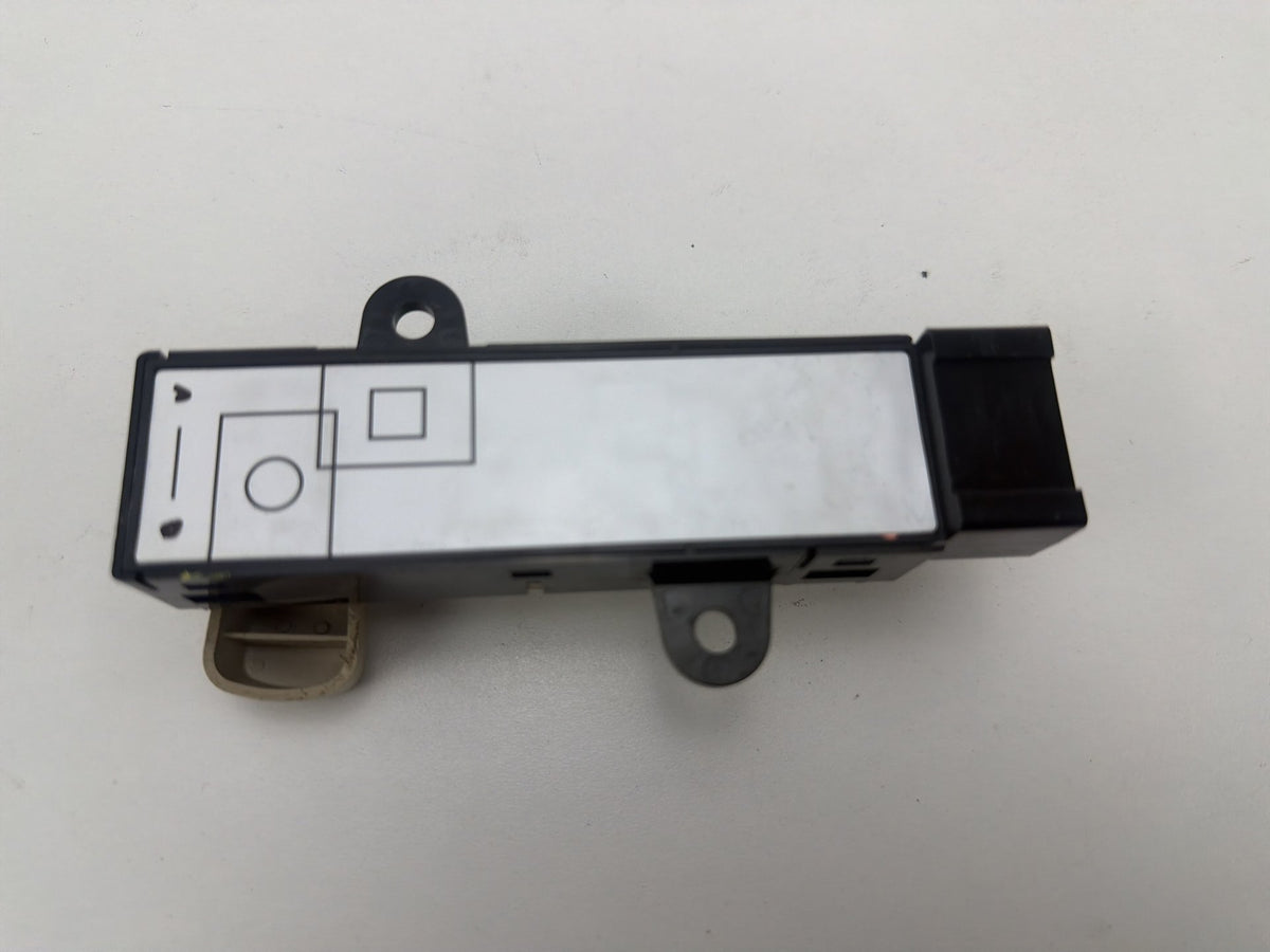 2011-2017 Infiniti QX56 QX80 Front Right Side Power Seat Switch 87066-1LD8A OEM