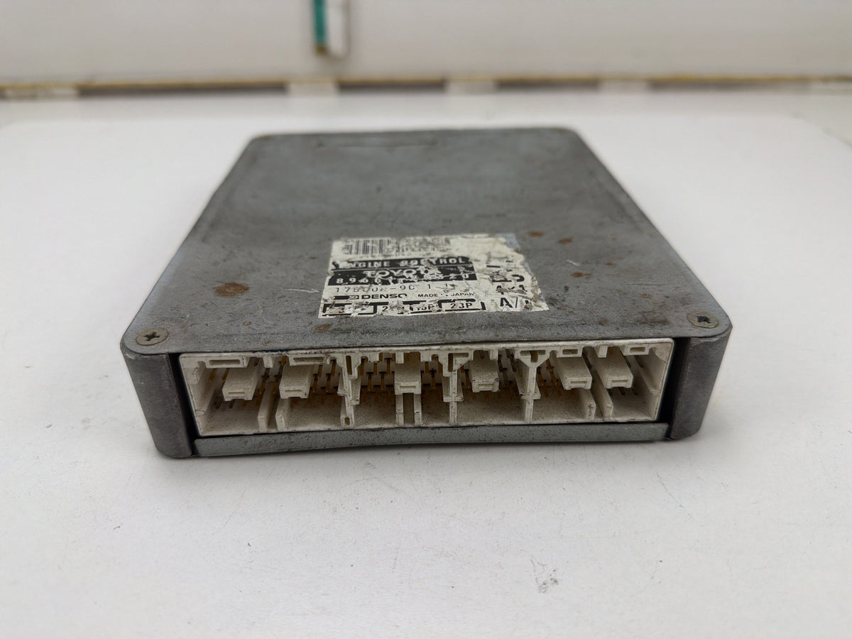 1997 Toyota 4Runner Engine Computer Control Module 89661-3D320 OEM