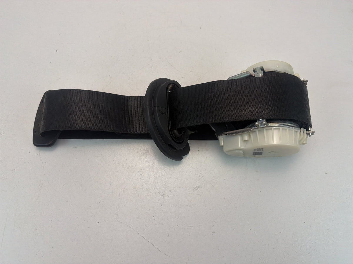 2004-2010 BMW X3 Front Right Passenger Side Seat Belt Retractor 34003072B OEM