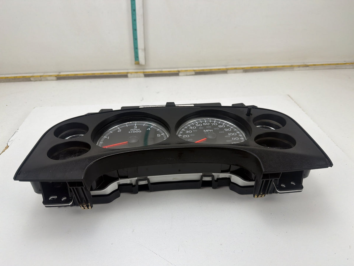 2007-2014 GMC Yukon Speedometer Instrument Cluster 25804699 OEM