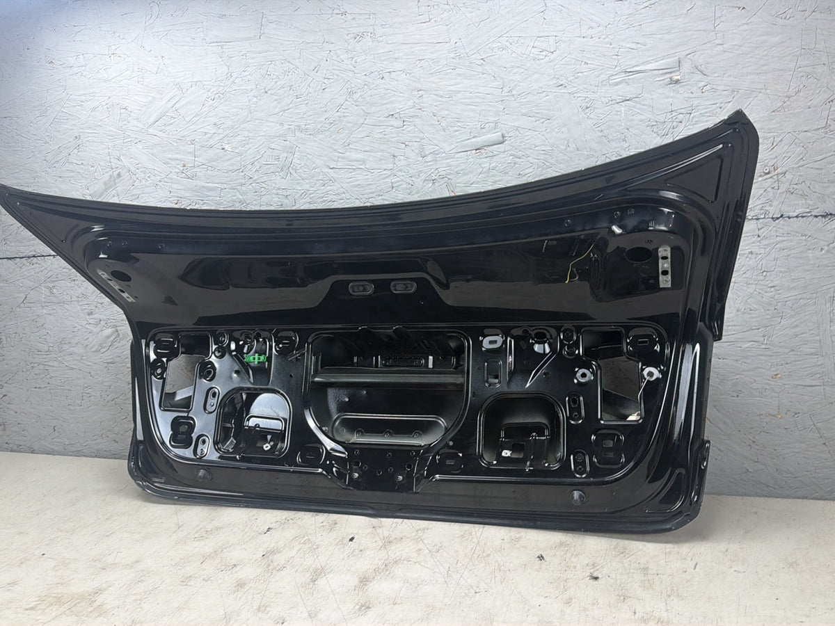 2015-2018 Volkswagen Jetta Rear Tailgate Liftgate Trunk Lid Panel OEM