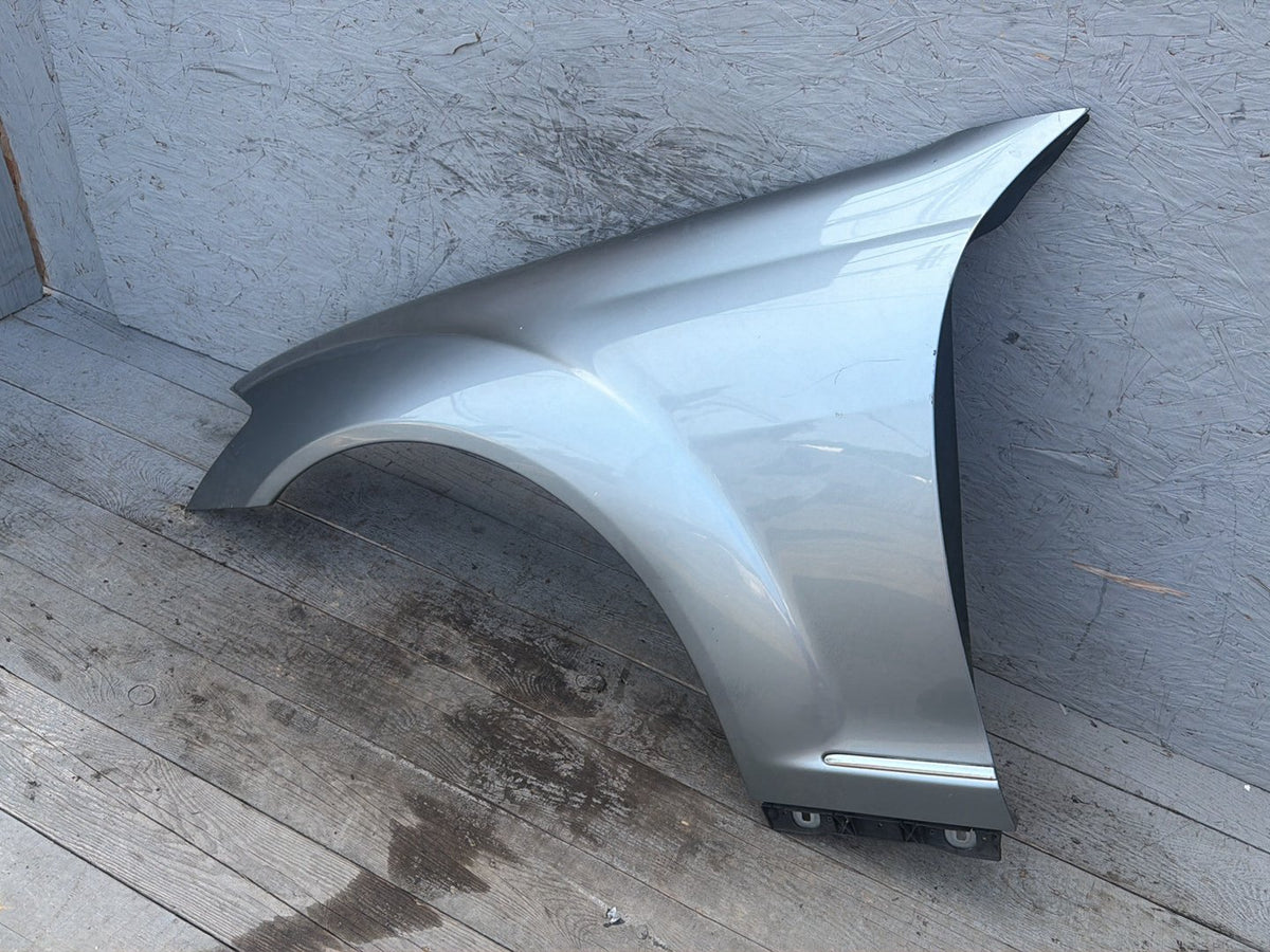 2007-2013 Mercedes-Benz S500 S-Class W221 Left Front Fender 2218890525 OEM