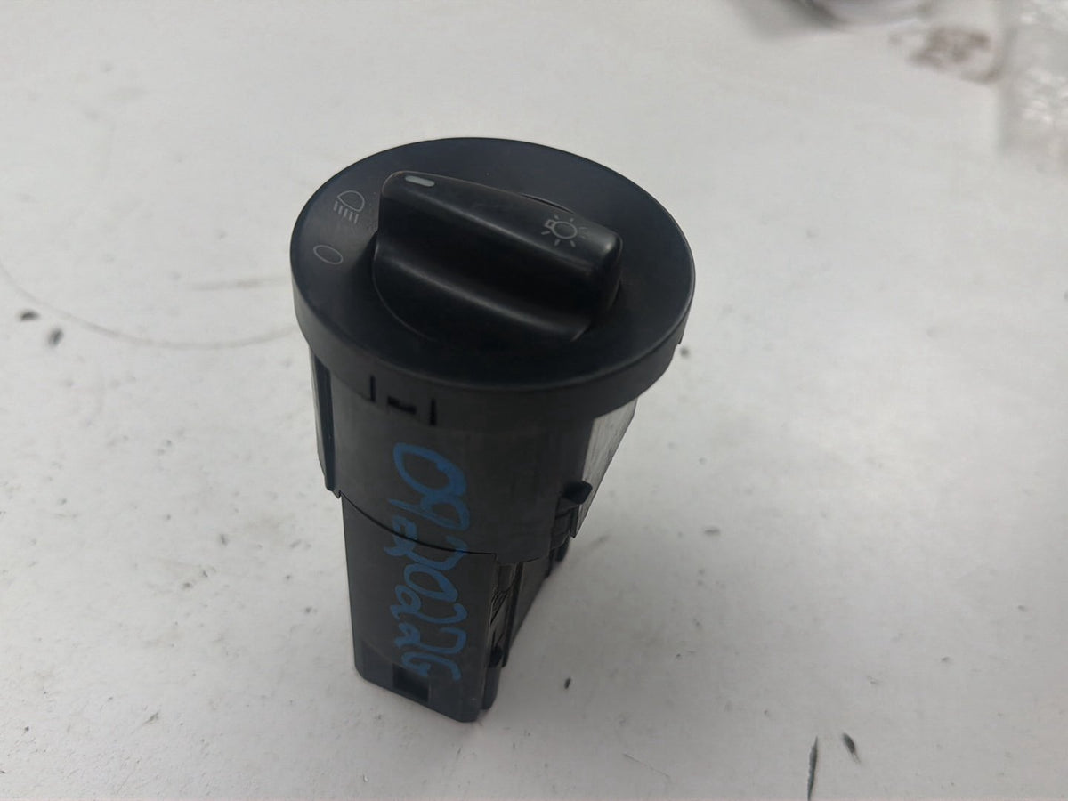 1998-2010 Volkswagen Beetle Headlight Control Switch 1C0941531B OEM