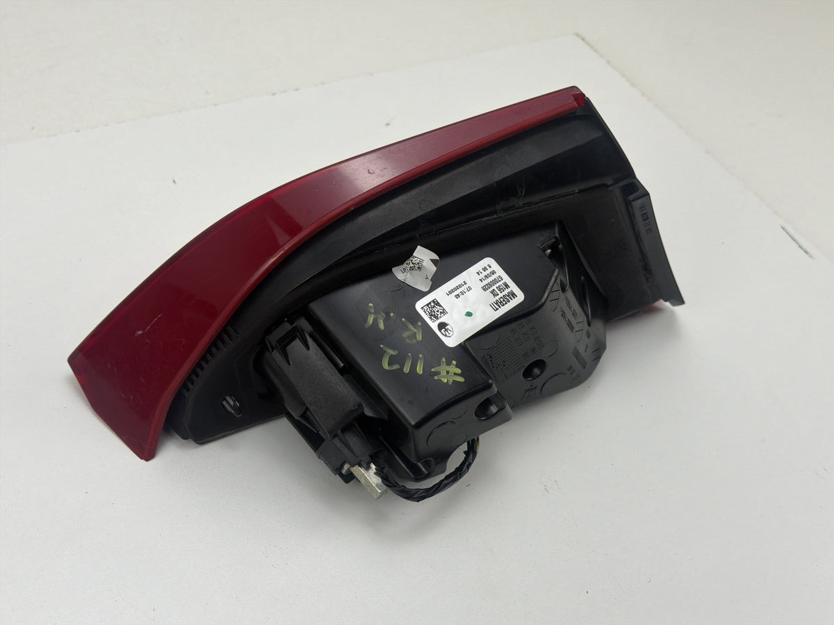 2014-2020 Maserati Quattroporte VI M156 Right Side Inner Trunk Lid Taillight OEM