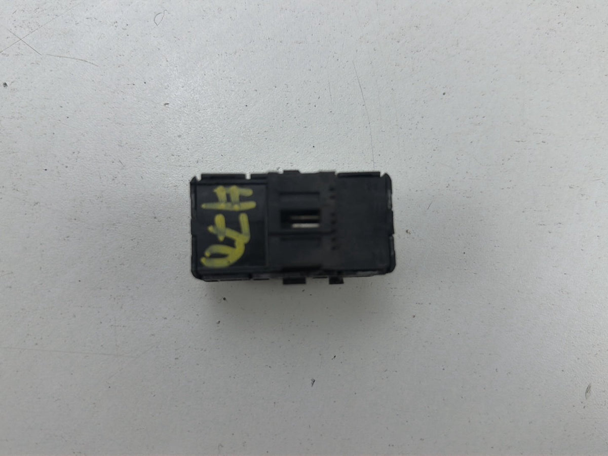 2008-2013 Infiniti G37 Front Driver Seat Memory Switch 25491-EG000 OEM