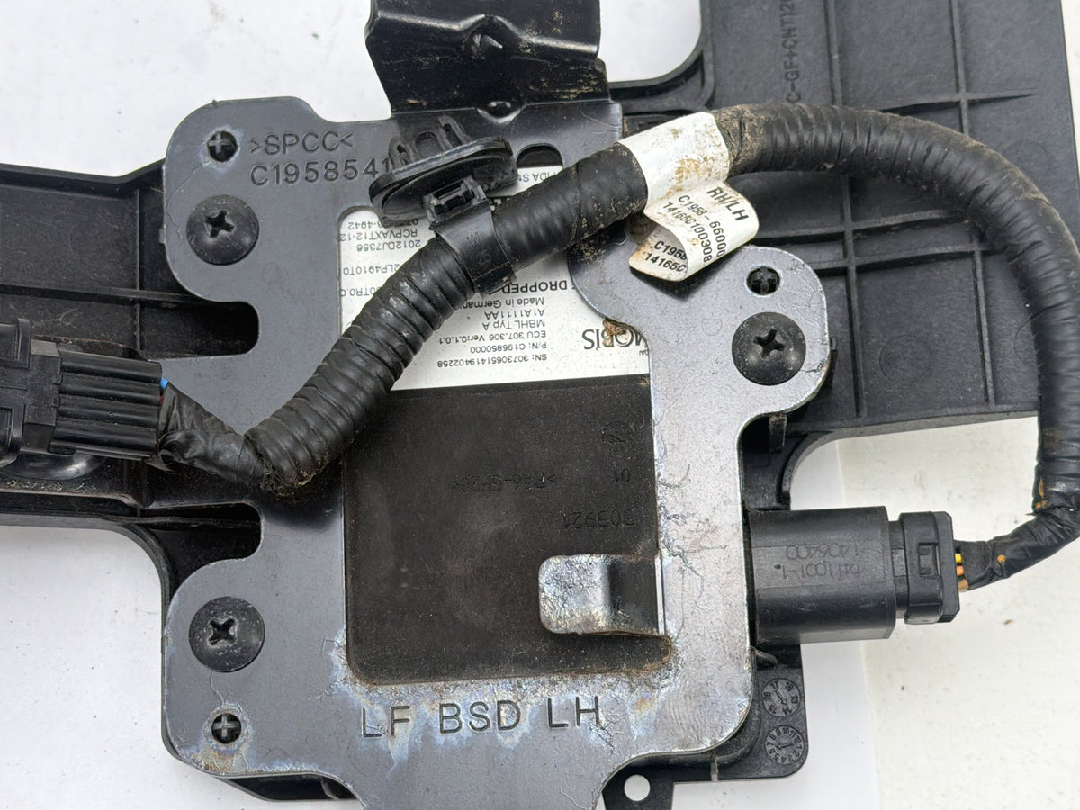 2015-2017 Hyundai Sonata Rear Left Blind Spot Radar Sensor With Wiring OEM