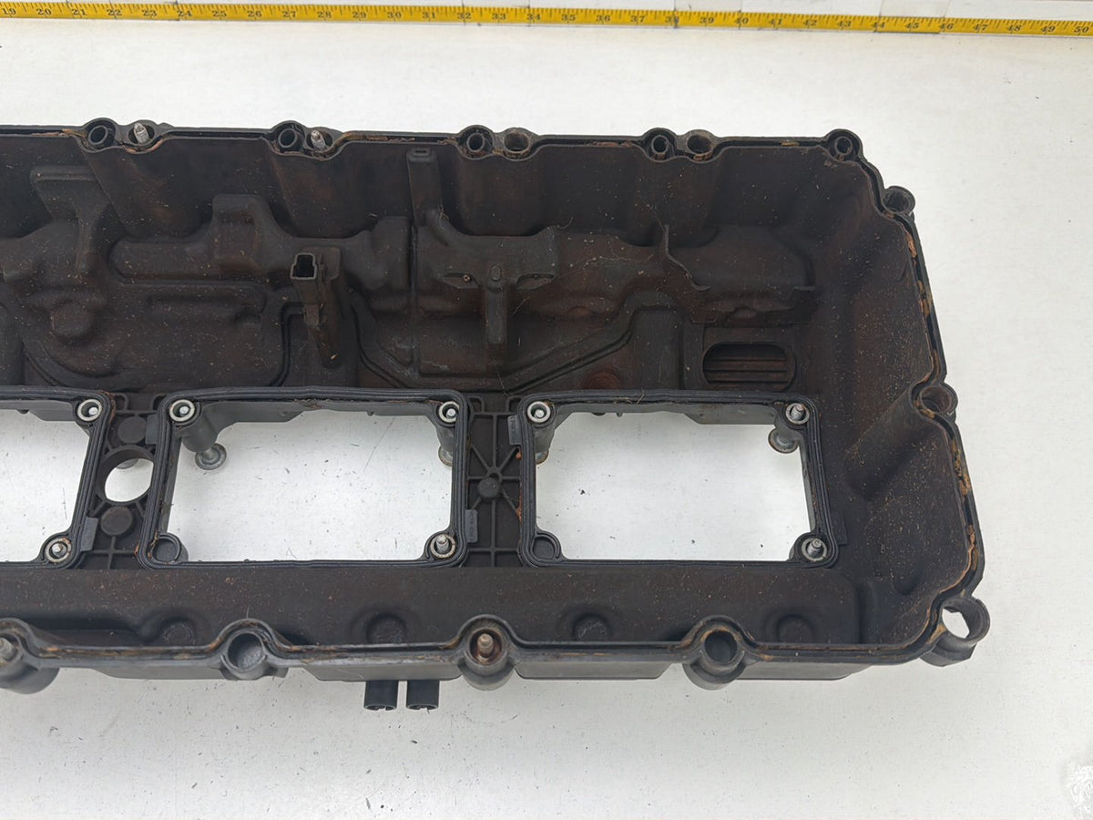 2011-2016 BMW 535i Engine Cylinder Head Valve Cover 7570292 OEM