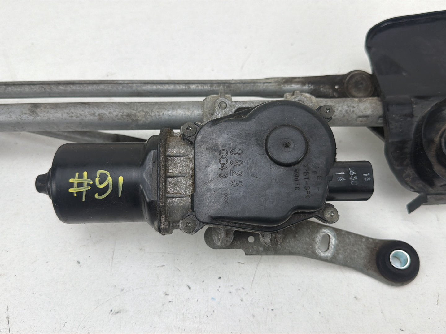 2014-2023 Infiniti Q50 Windshield Wiper Motor Linkage Transmission OEM