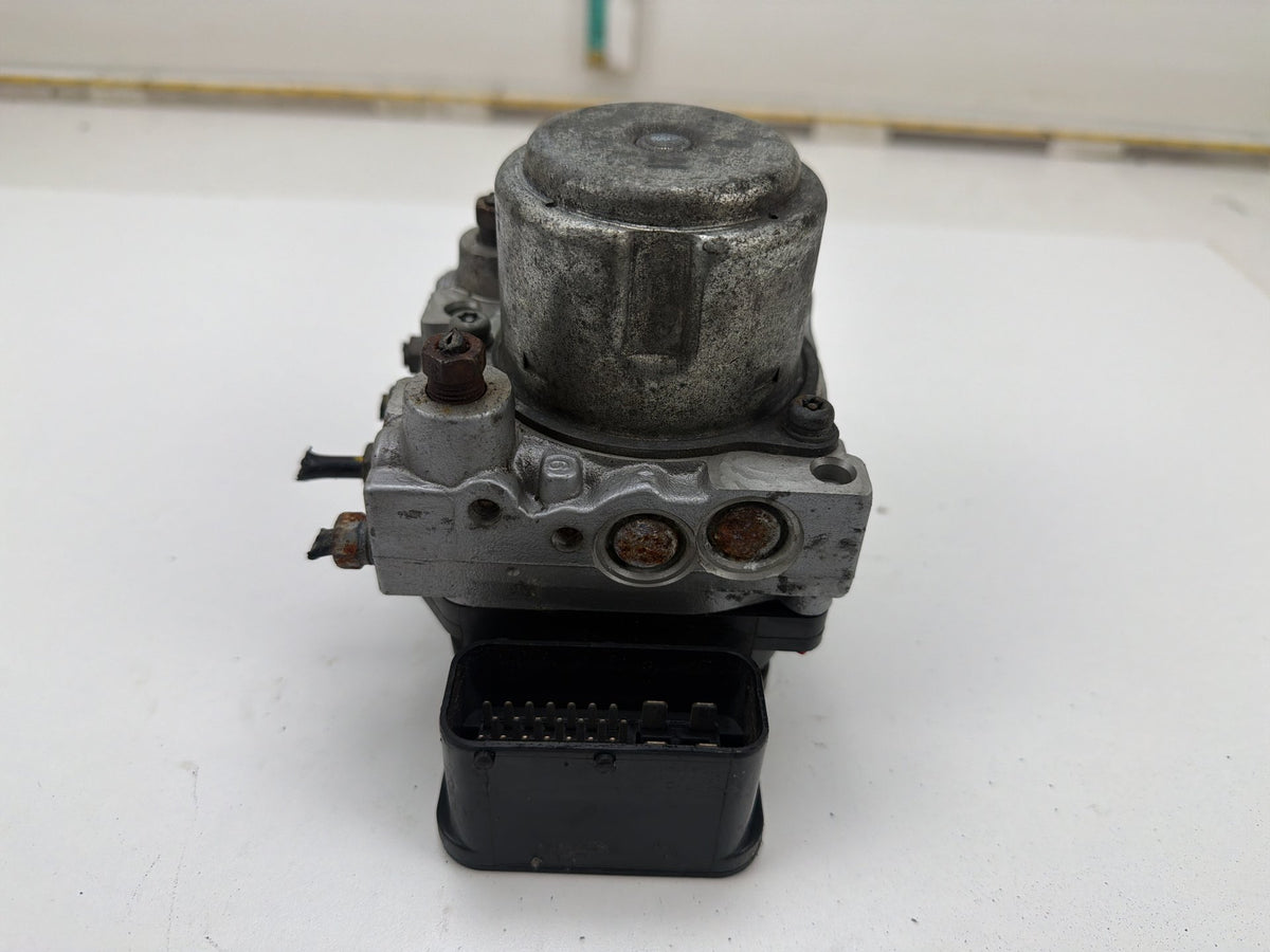 2009-2011 Honda Fit ABS Anti-Lock Brake Pump Module TF0Y0 OEM