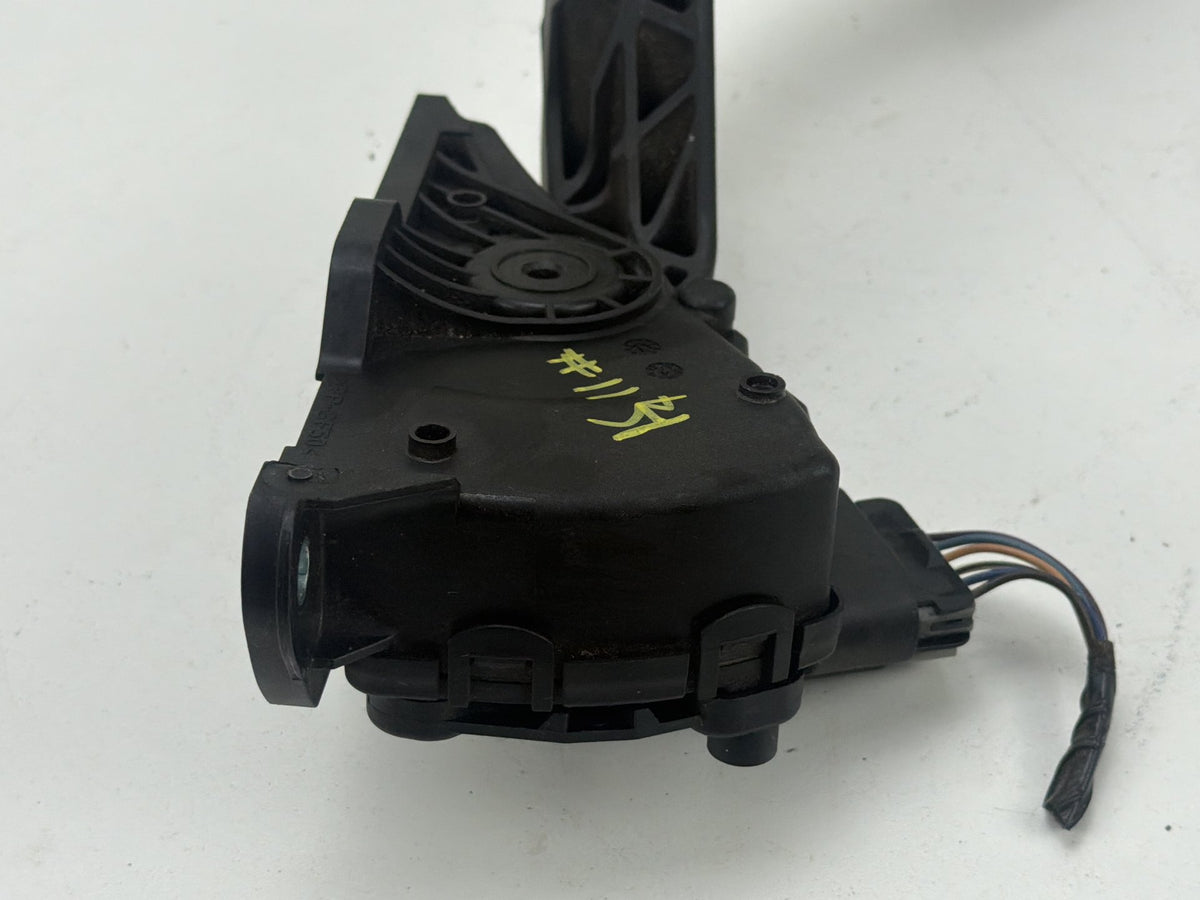 2007-2011 GMC Sierra 1500- Accelerator Throttle Pedal 25832864 OEM