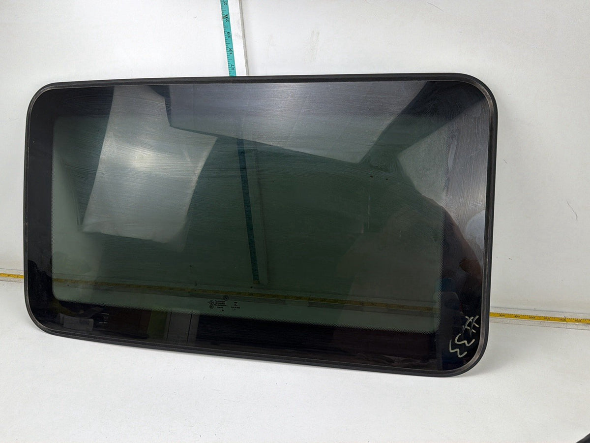 2014-2016 BMW 228i F22 Roof Sunroof Glass 43R-001604 OEM