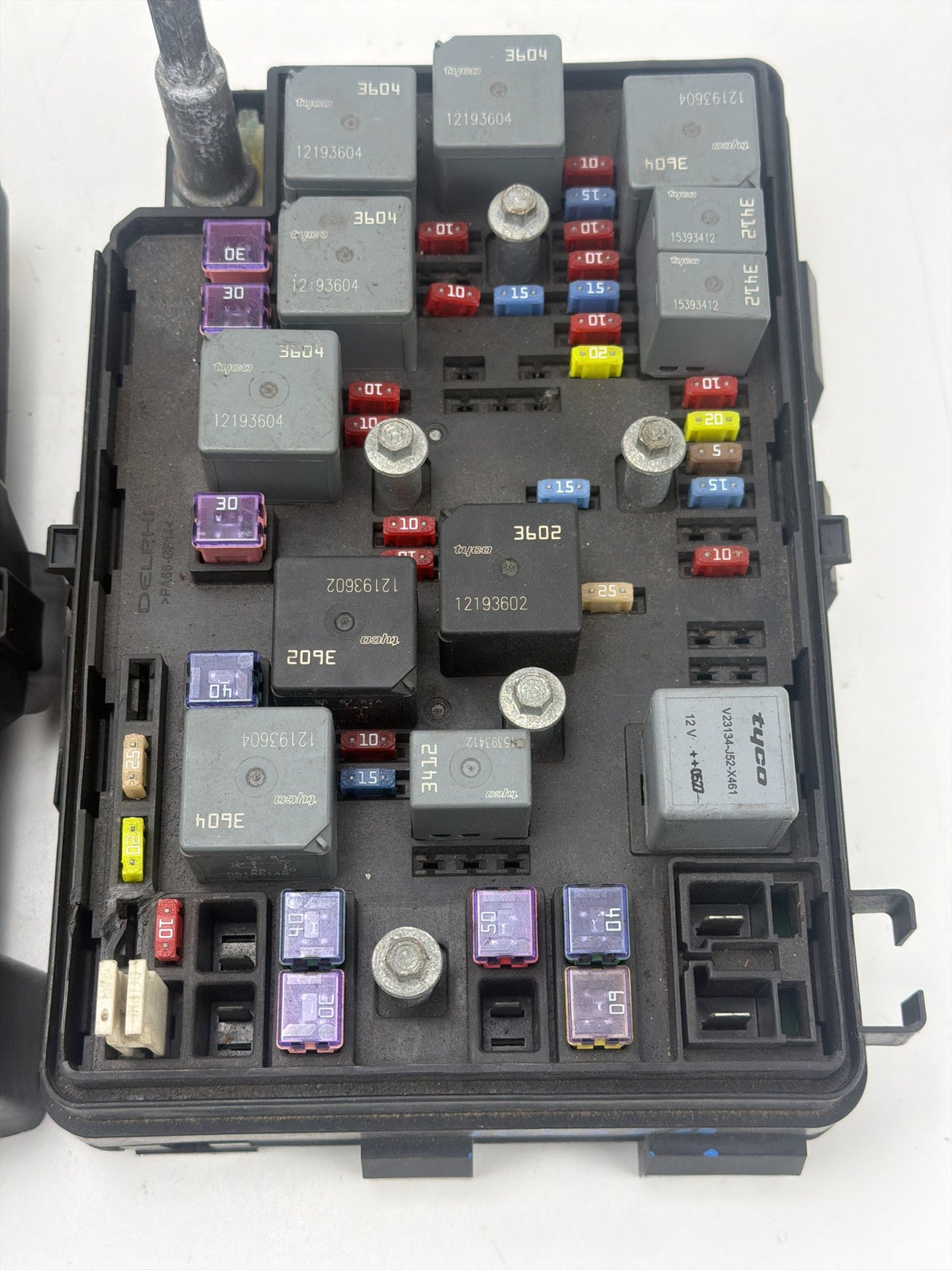 2006-2008 Chevy Cobalt 2.2L Engine Fuse Box OEM