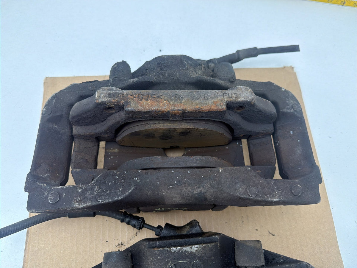2014-2016 BMW 550i 4.4L Front Left & Right Side Brake Caliper Pair OEM