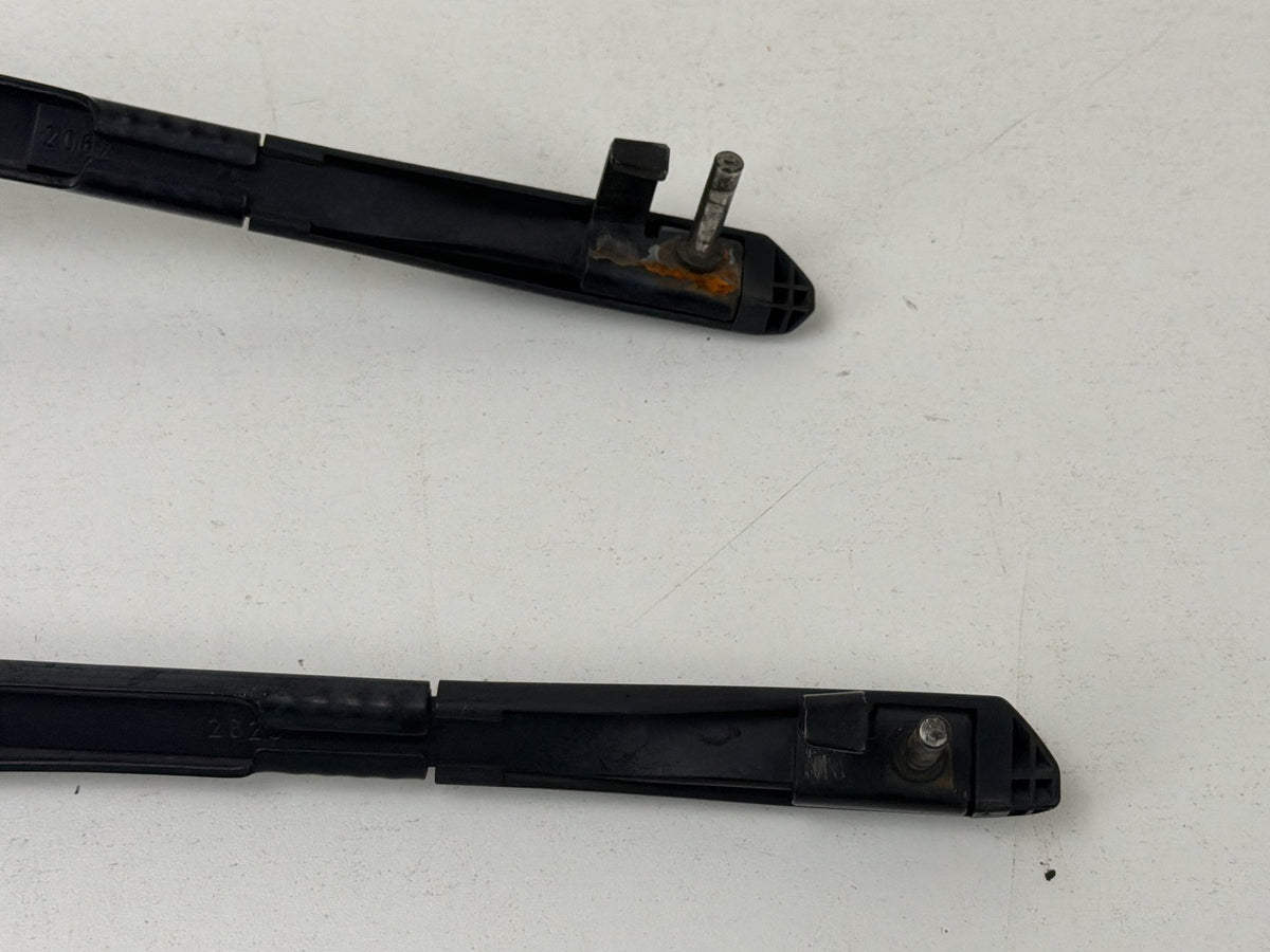 2011-2013 BMW 550i xDrive F10 Front Windshield Wiper Arms Left Right Set OEM
