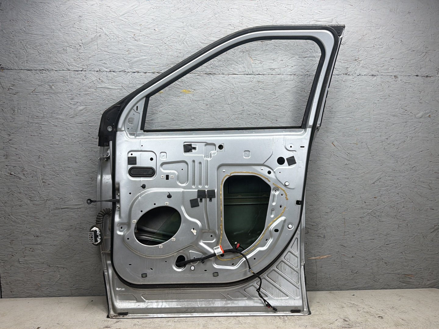 2011-2019 Ford Explorer Front Right Passenger Side Door Shell OEM