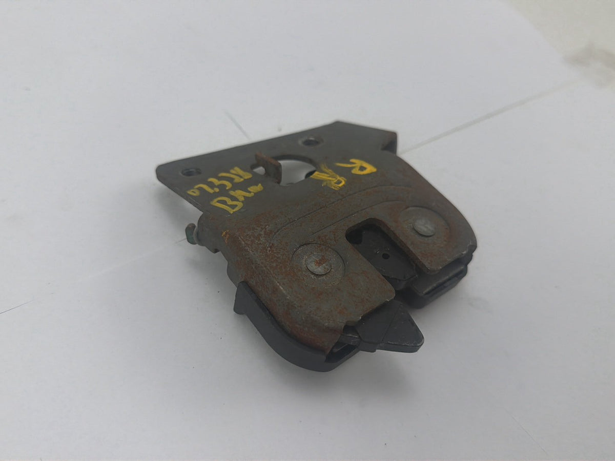2006-2011 BMW 328xi Rear Right Side Seat Back Folding Latch Lock OEM