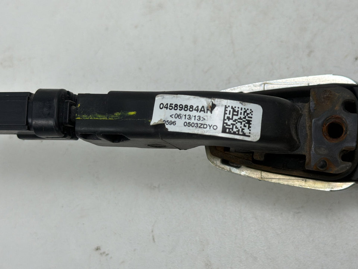 2011-2018 Jeep Grand Cherokee Right Exterior Door Handle 04589884AH OEM