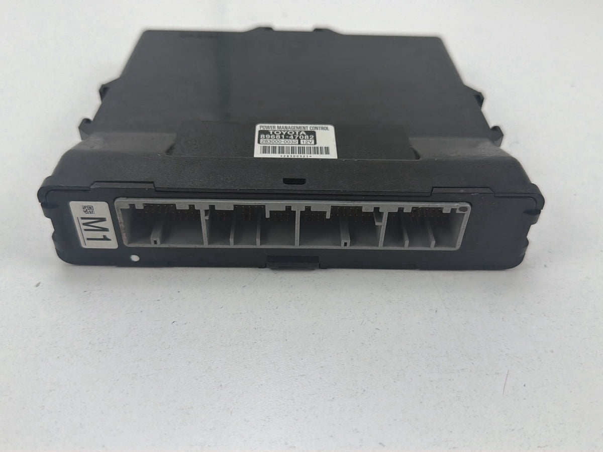 2010-2011 Toyota Prius Power Supply Management Control Module 89681-47082 OEM