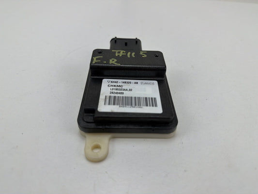 2010-2013 Land Rover Range Rover Right Front Seat Occupant Detection Module OEM