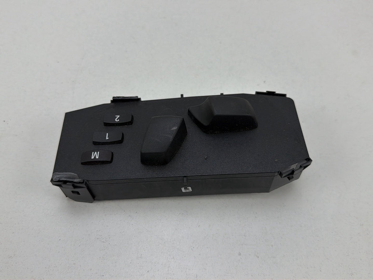 2014 BMW X1 E84 SUV Seat Belt Control Module 9275069-02 OEM