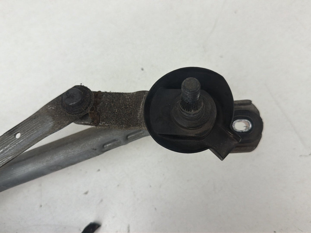 2015-2021 Kia Sedona Front Windshield Wiper Motor & Linkage 98110-A9000 OEM
