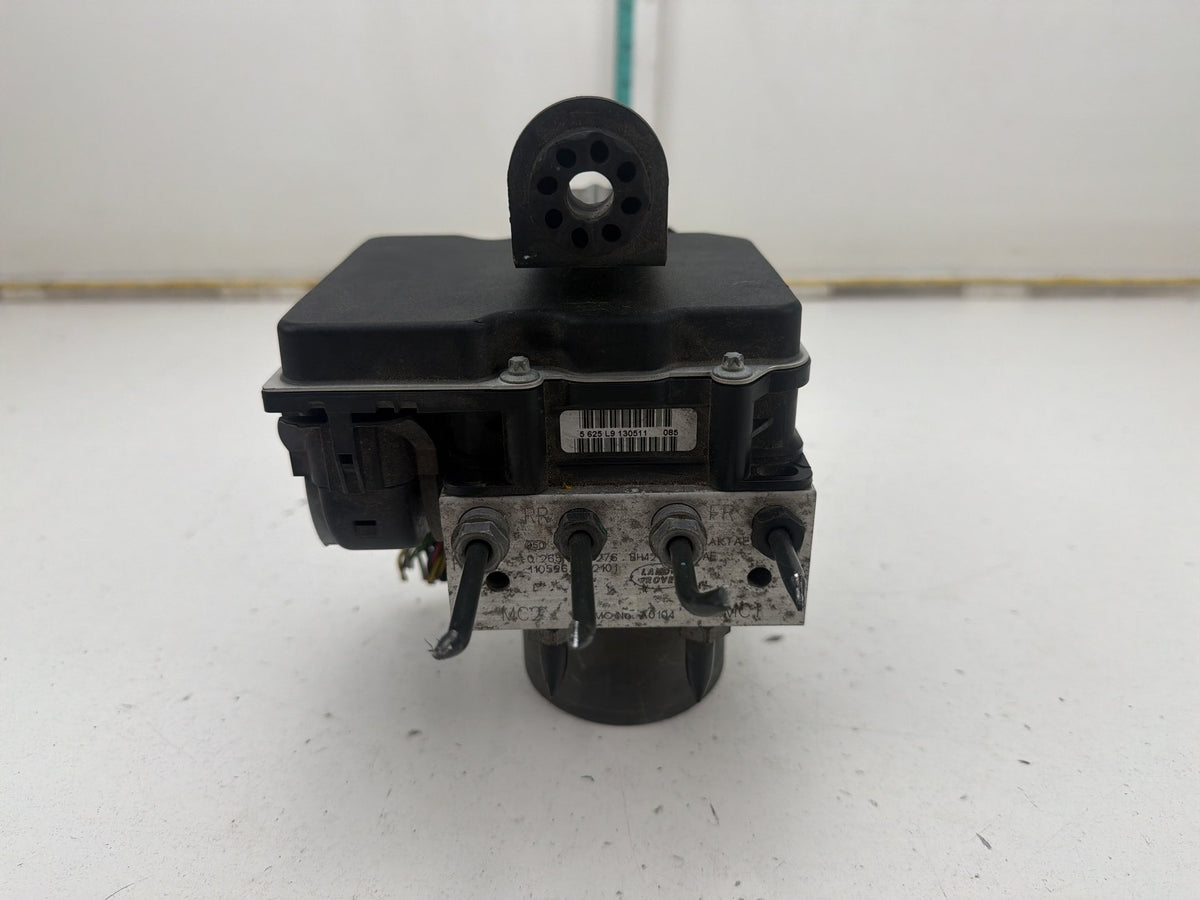 2010-2012 Land Rover Range Rover ABS Anti Lock Brake Pump Modulator Actuator OEM