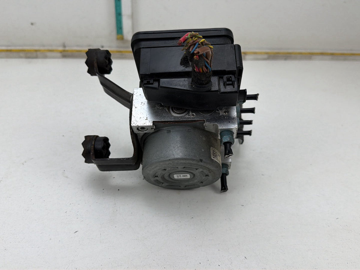 2014-2016 BMW 228i F22 ABS Anti Lock Brake Pump Module Pump 28515127213 OEM