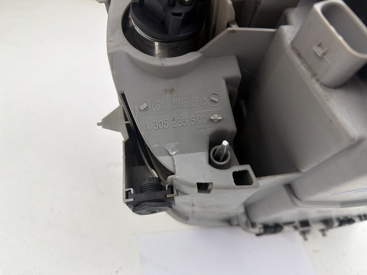 1997-2004 Mercedes-Benz SLK 230 Front Left Side Halogen Headlight 1305235590 OEM