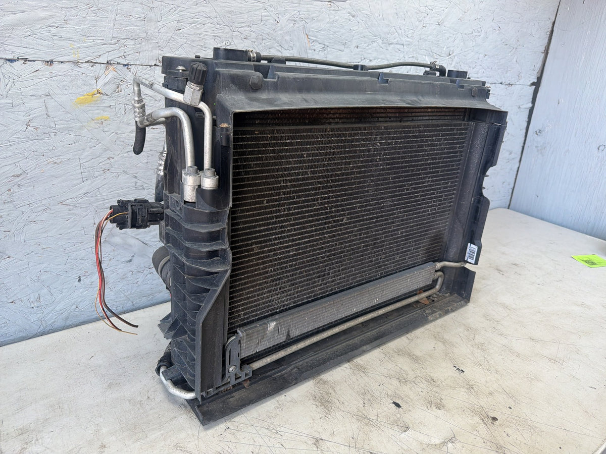 2008-2010 BMW 528i E60 Radiator A/C Condenser & Cooling Fan Assembly 157K OEM