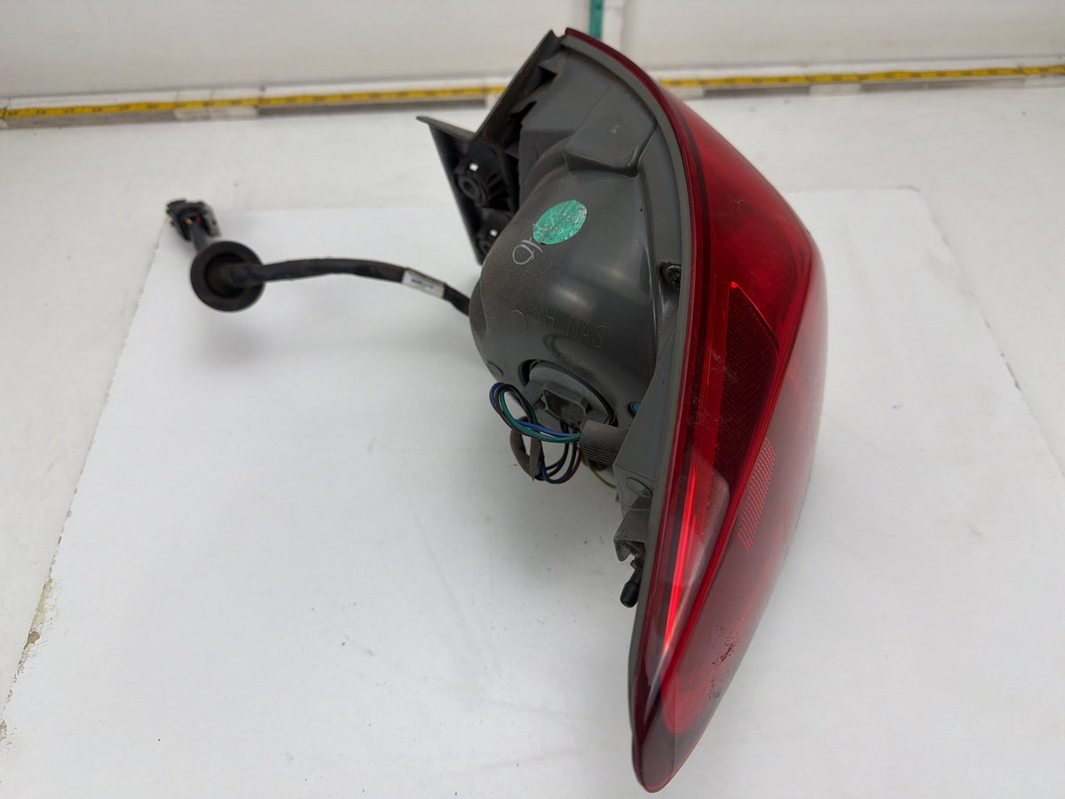 2011-2016 Chevrolet Cruze Rear Left Side Outer Quarter Panel Tail Light Lamp OEM