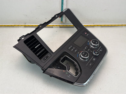 2015-2019 Toyota Sienna A/C Heater Climate Control, Radio Bezel 55405-08040 OEM