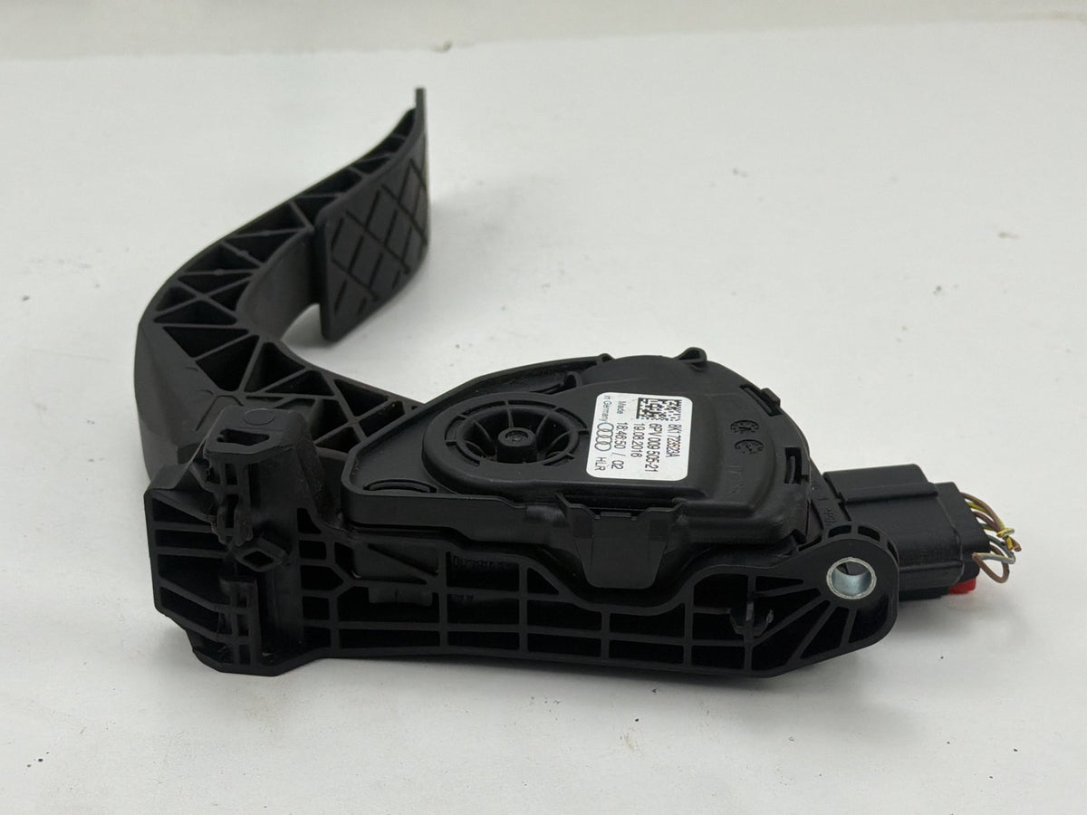 2009-2017 Audi Q5 Accelerator Gas Pedal 8K1723523A OEM