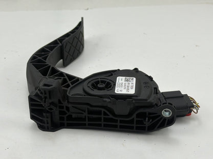 2009-2017 Audi Q5 Accelerator Gas Pedal 8K1723523A OEM