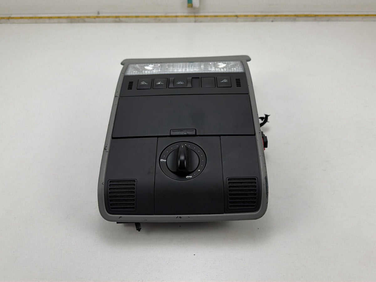 2003-2006 Porsche Cayenne Overhead Console Dome Light Roof Switch 7L5951171 OEM