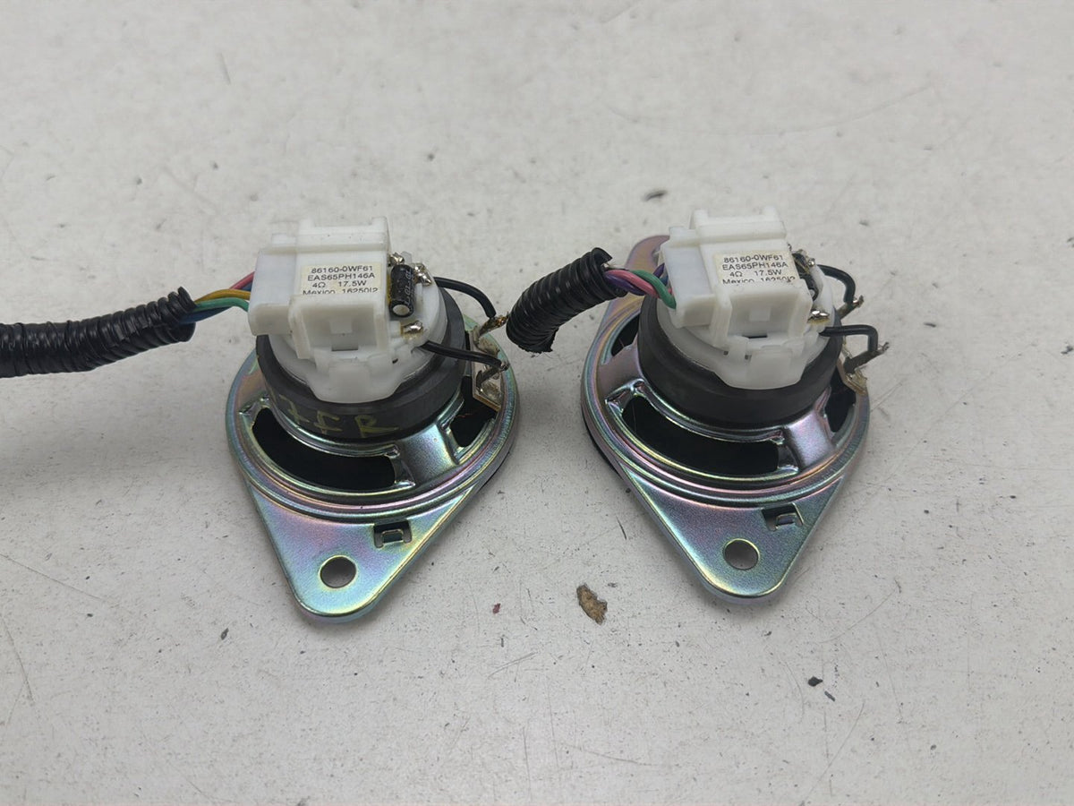 2015-2019 Toyota Sienna L30 -Front Dash LH/RH Audio Speaker Pair 86160-0WF61 OEM