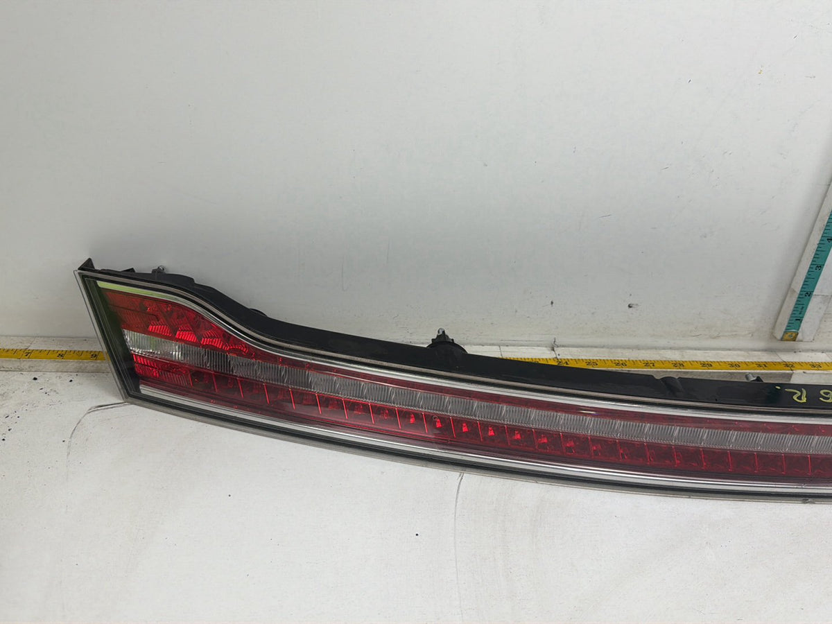 2013-2016 Lincoln MKZ Rear LED Trunk Tail Gate Tail Light DP53-13B433-AG OEM