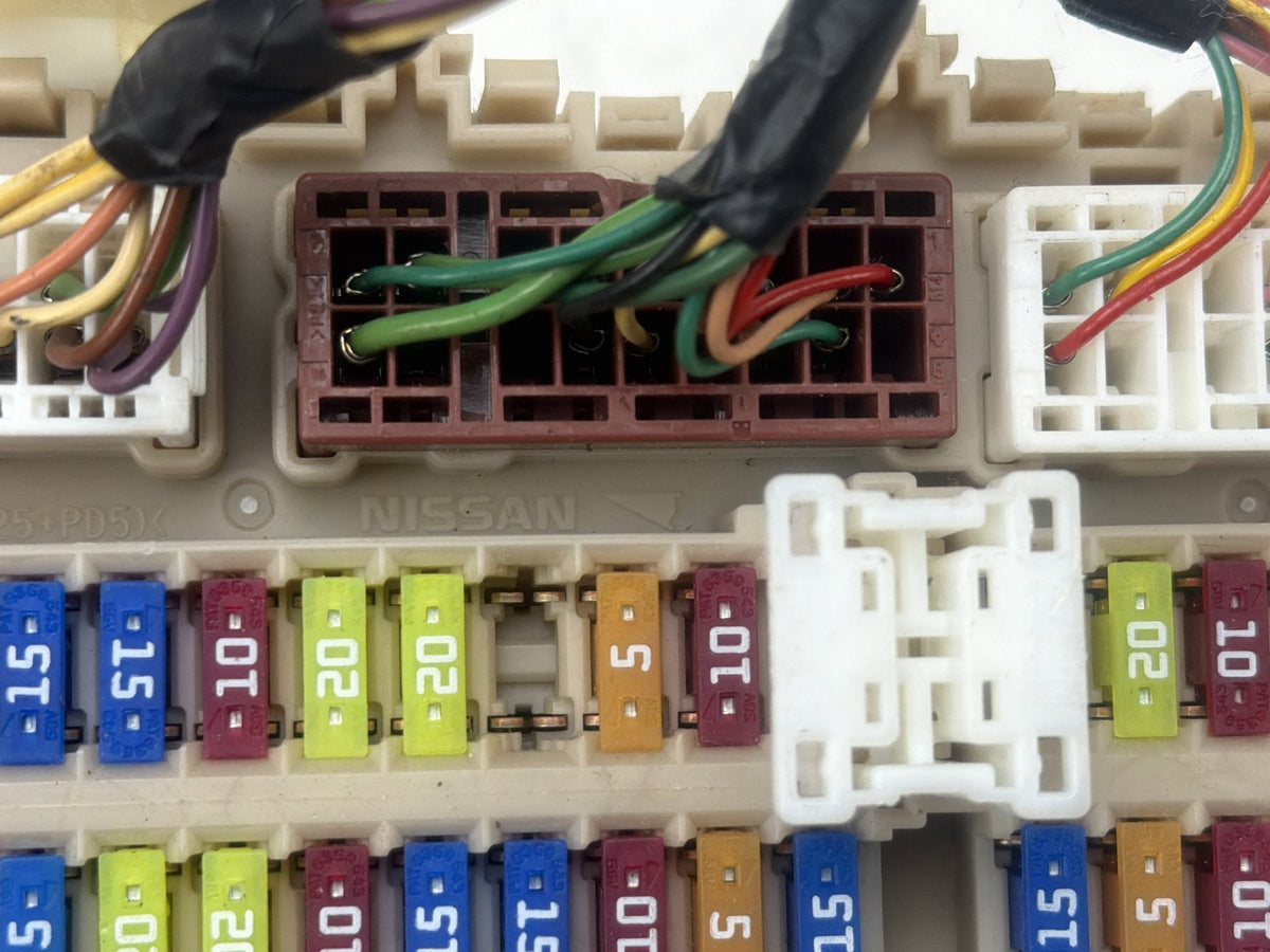 2013-2018 Nissan Altima Cabin Interior Junction Block Fuse Box Panel Module OEM