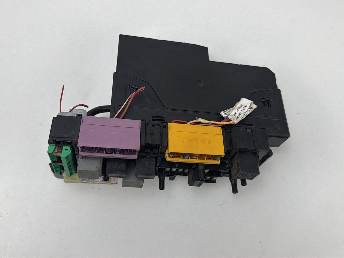 2010-2011 Mercedes-Benz E-Class Rear Sam Module Fuse Relay Box OEM