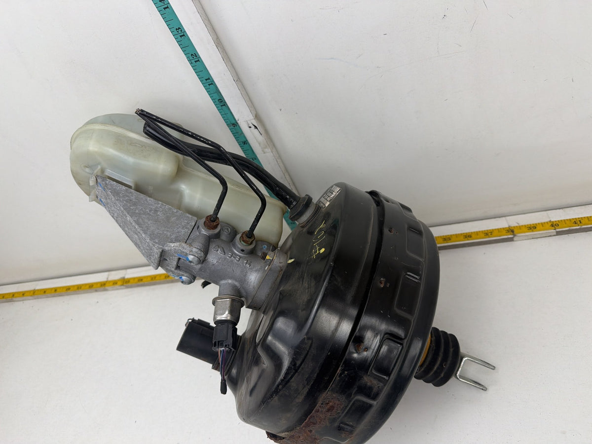 2006-2013 Mercedes-Benz R350 Power Brake Booster Master Cylinder Reservoir OEM