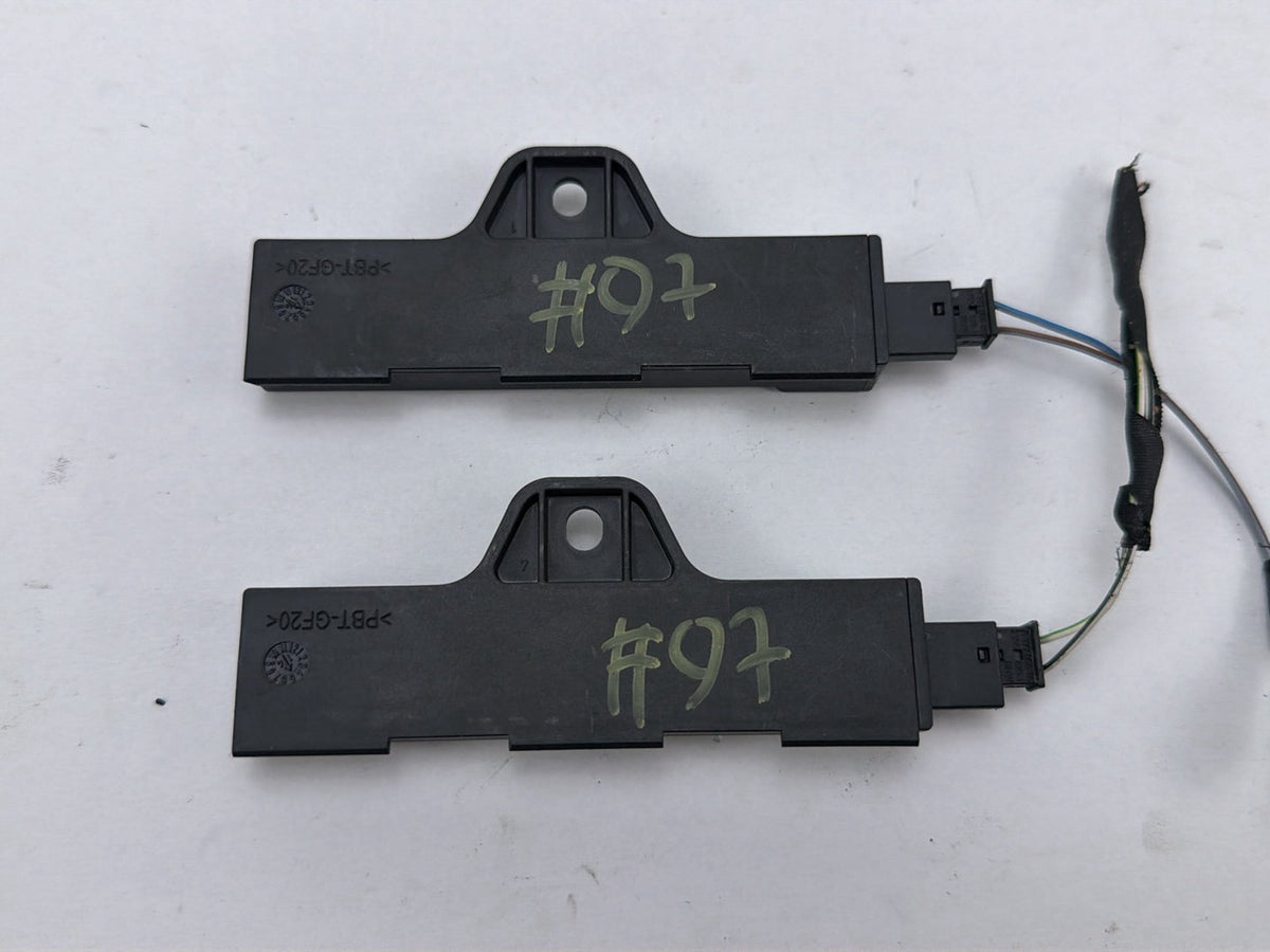 2011-2016 BMW 550i F10 Access Interior Keyless Entry Antenna 65.20-922083202 OEM