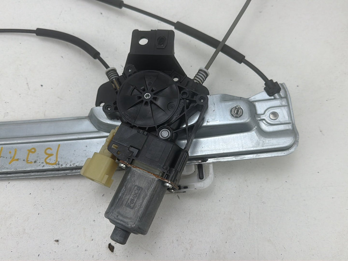 2013-2019 Ford Escape Left Front Window Regulator/Motor CM093110A OEM