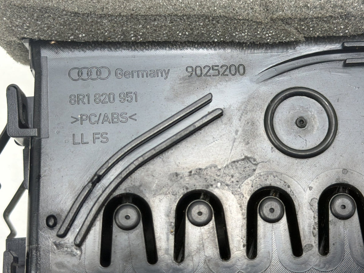 2013-2017 Audi Q5 Front Dashboard A/C Air Vent Grill Outlet 8R1 820 951 OEM