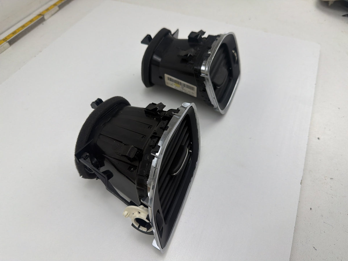 2011-2018 Volvo S60 Front Left Right Outer Dashboard Air Vent 30791697 OEM