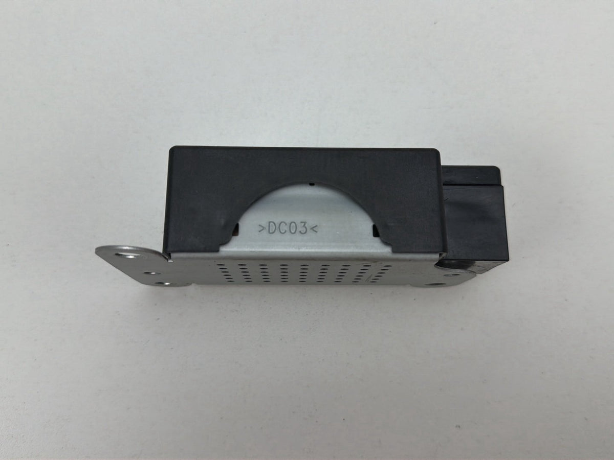 2013-2015 Volkswagen Tiguan Antenna Noise Control Suppressor Module 5N0.035.570.A OEM