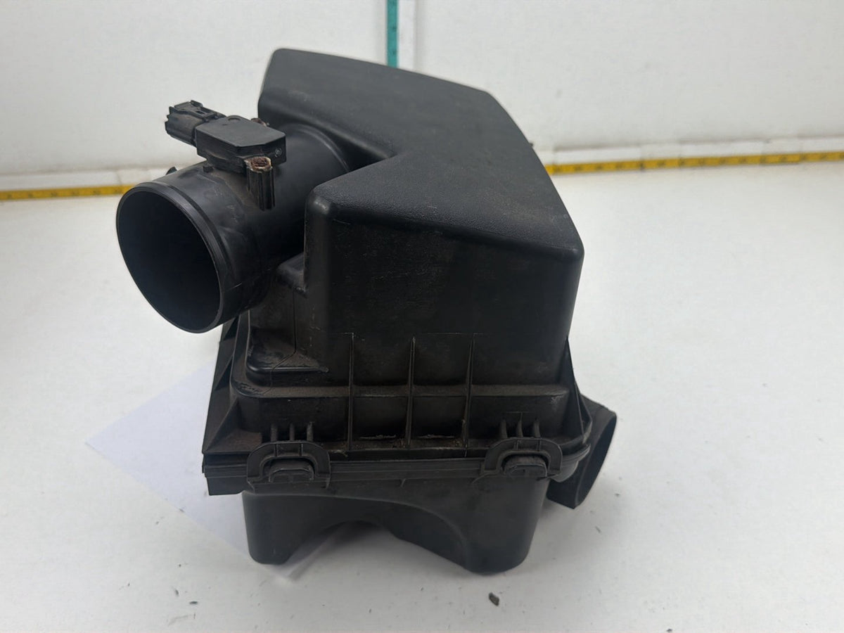 2015-2017 Toyota Camry XV50-Air Cleaner Intake Filter Housing Box 177050V020 OEM