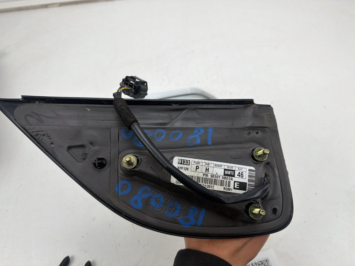 2008-2012 Nissan Pathfinder Front Right Passenger Side View Door Mirror OEM